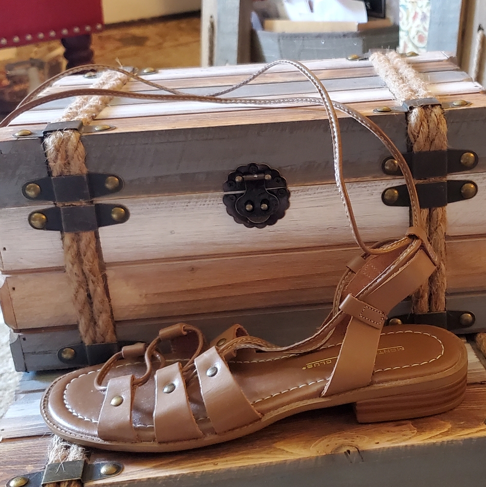 Sandals - Picture 5 of 6